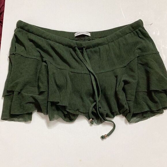 New. Robin Piccone green skort cover-up. Small. Retails $128 - Picture 7 of 9